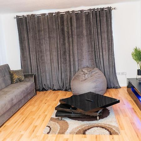 Cosy 2 Bed With Parking Near Piccadilly, Etihad Stadium And Coop Live Sleeps Up To 5 Villa Manchester Esterno foto