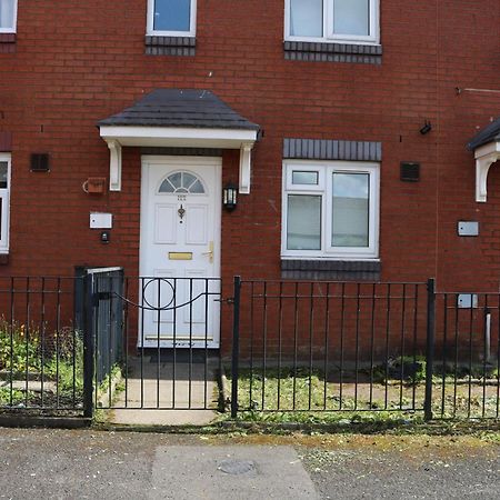 Cosy 2 Bed With Parking Near Piccadilly, Etihad Stadium And Coop Live Sleeps Up To 5 Villa Manchester Esterno foto