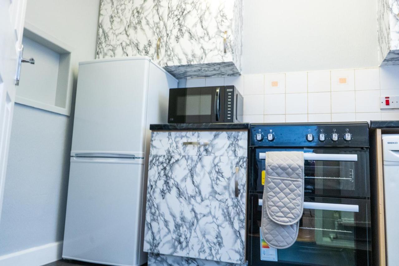 Cosy 2 Bed With Parking Near Piccadilly, Etihad Stadium And Coop Live Sleeps Up To 5 Villa Manchester Esterno foto