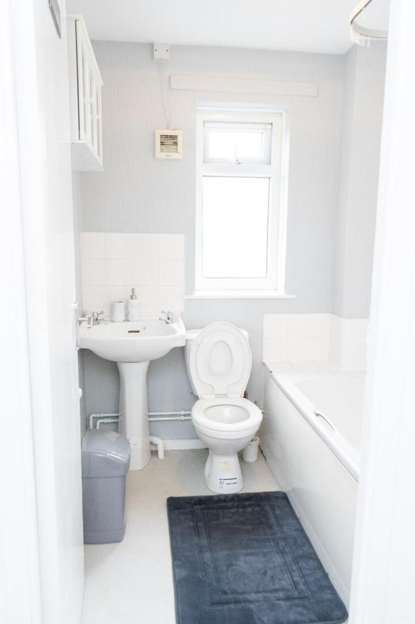 Cosy 2 Bed With Parking Near Piccadilly, Etihad Stadium And Coop Live Sleeps Up To 5 Villa Manchester Esterno foto