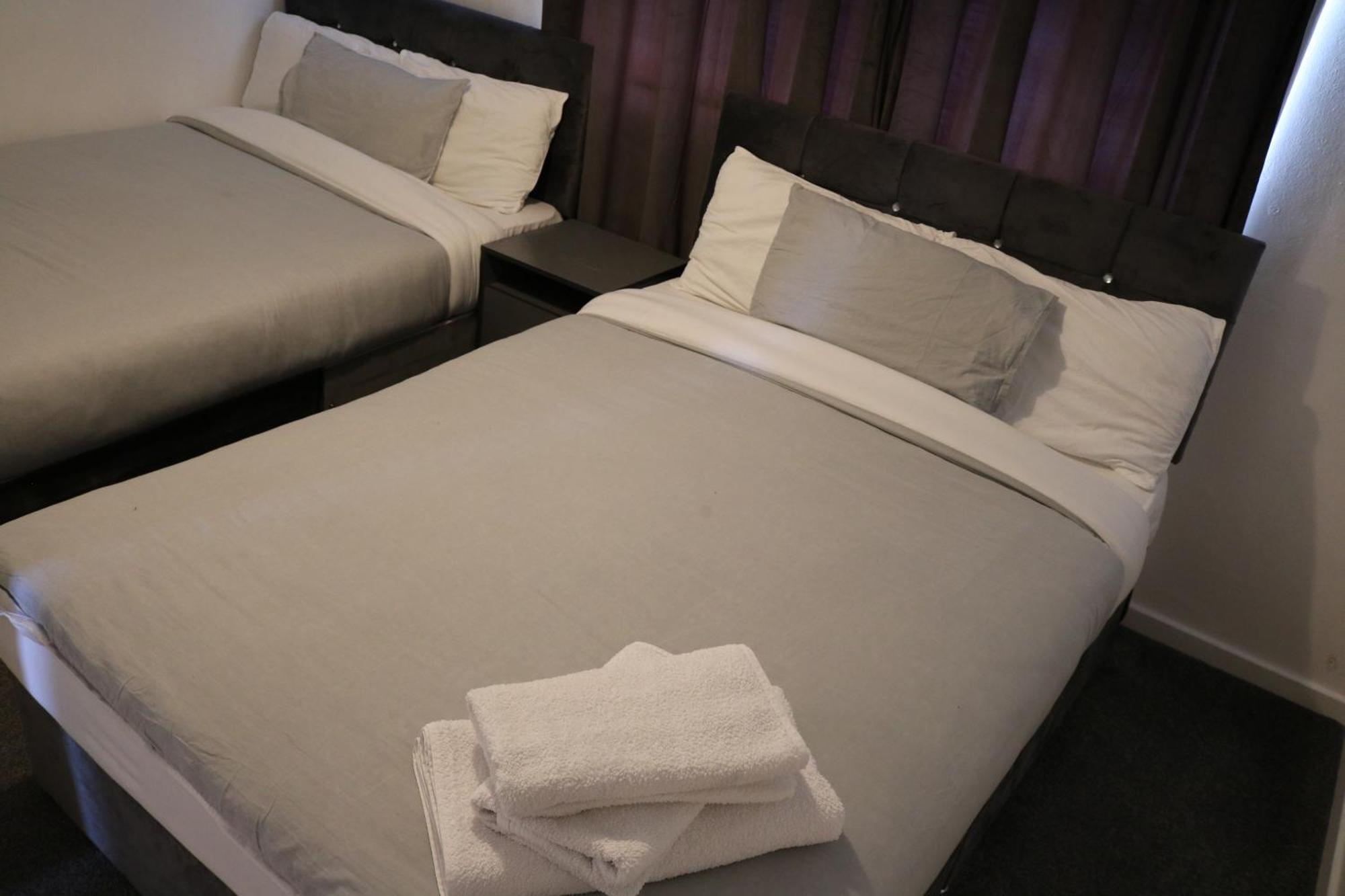 Cosy 2 Bed With Parking Near Piccadilly, Etihad Stadium And Coop Live Sleeps Up To 5 Villa Manchester Esterno foto