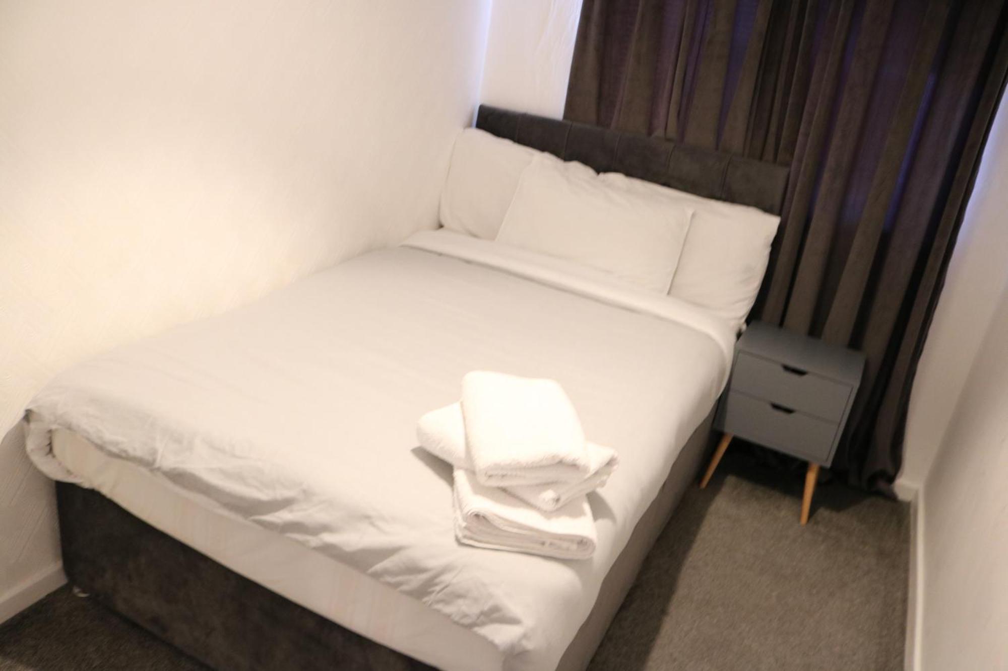 Cosy 2 Bed With Parking Near Piccadilly, Etihad Stadium And Coop Live Sleeps Up To 5 Villa Manchester Esterno foto