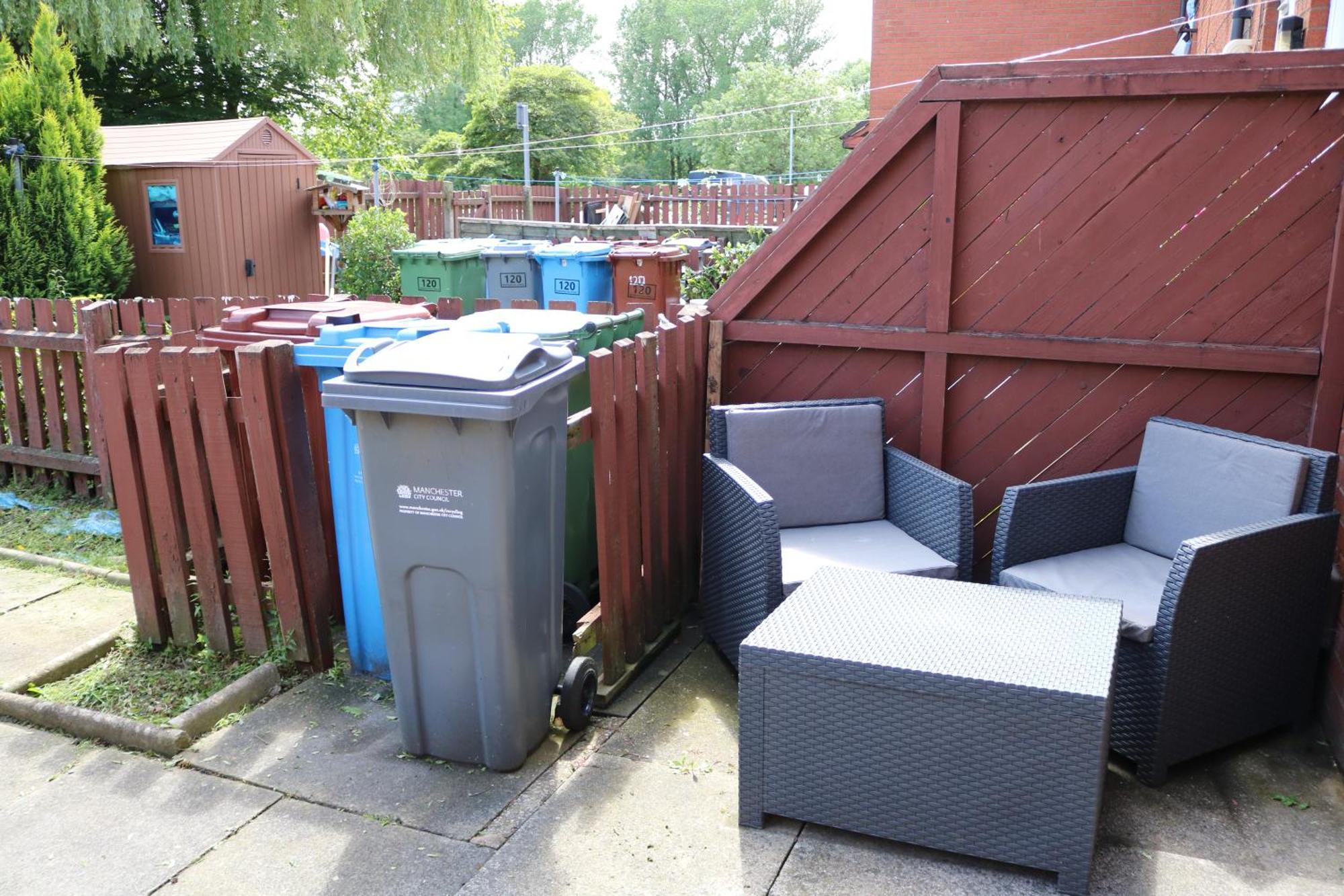 Cosy 2 Bed With Parking Near Piccadilly, Etihad Stadium And Coop Live Sleeps Up To 5 Villa Manchester Esterno foto